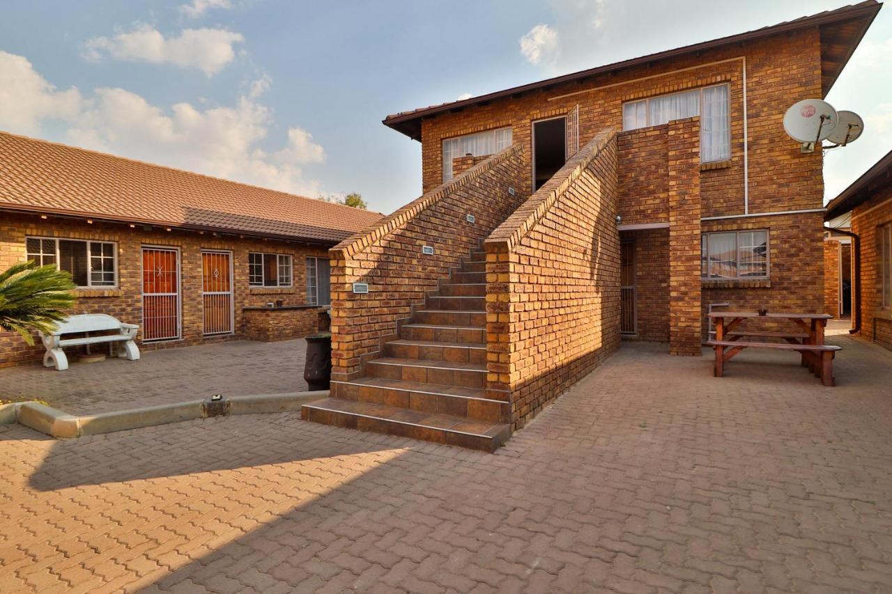 Rudman Townhouses - Family Apartment Boksburg Zewnętrze zdjęcie